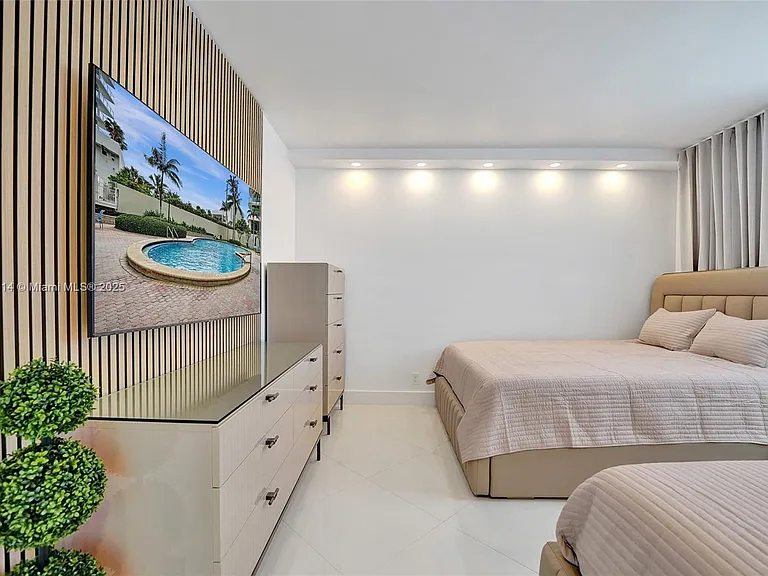 4001 S Ocean Dr #16P — Photo 34
