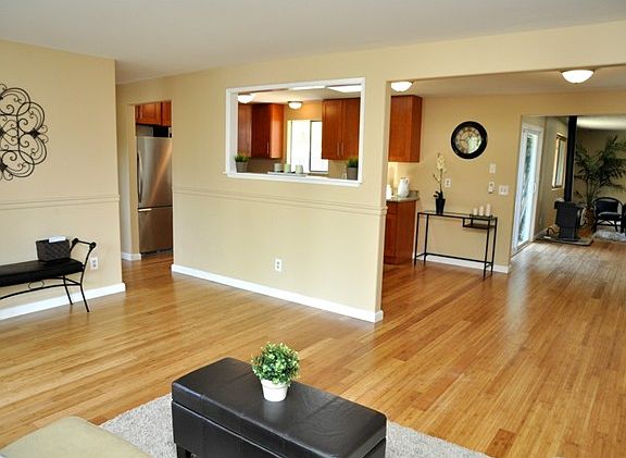 3rd image of 8710 NE 139th St