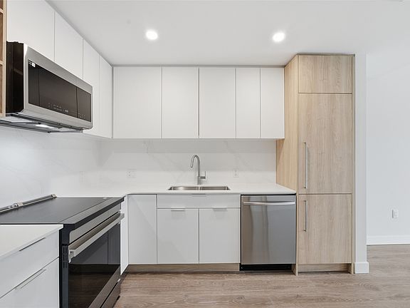 4th image of 460 Nicola St #805