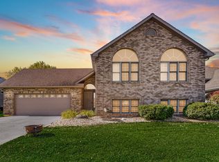 10384 Snead St, Winfield, IN 46307