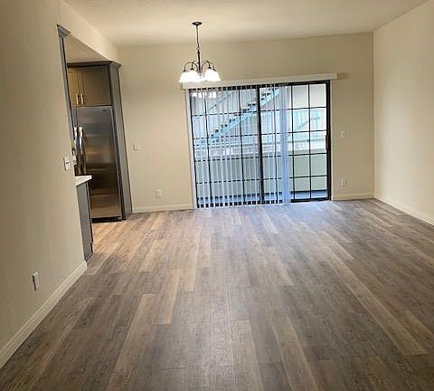 2nd image of 1931 Overland Ave #203