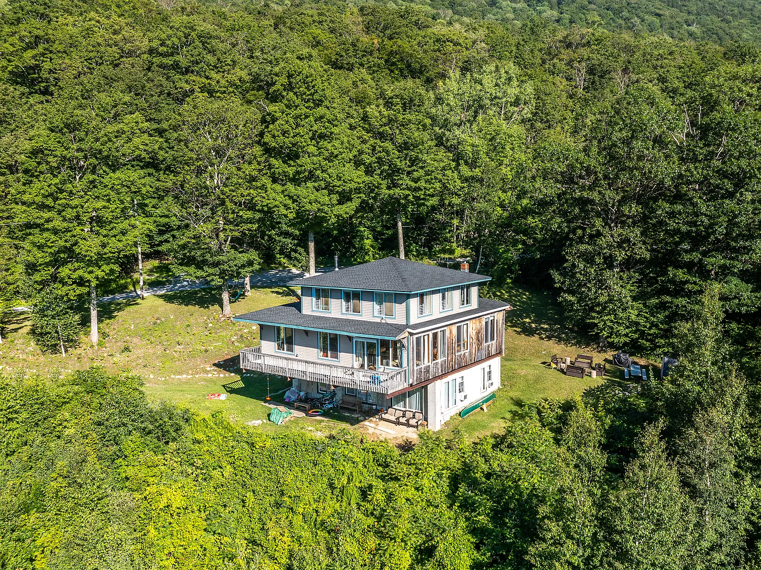 7 bed, 3500 sqft, $7,000 — Photo 4