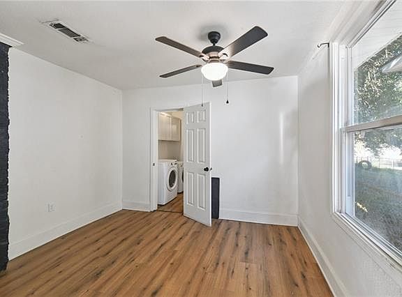 5th image of 9029 Hickory St