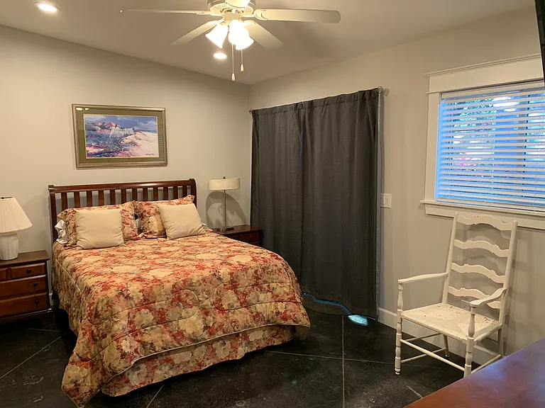 3403 Saxon Dr — Photo 34