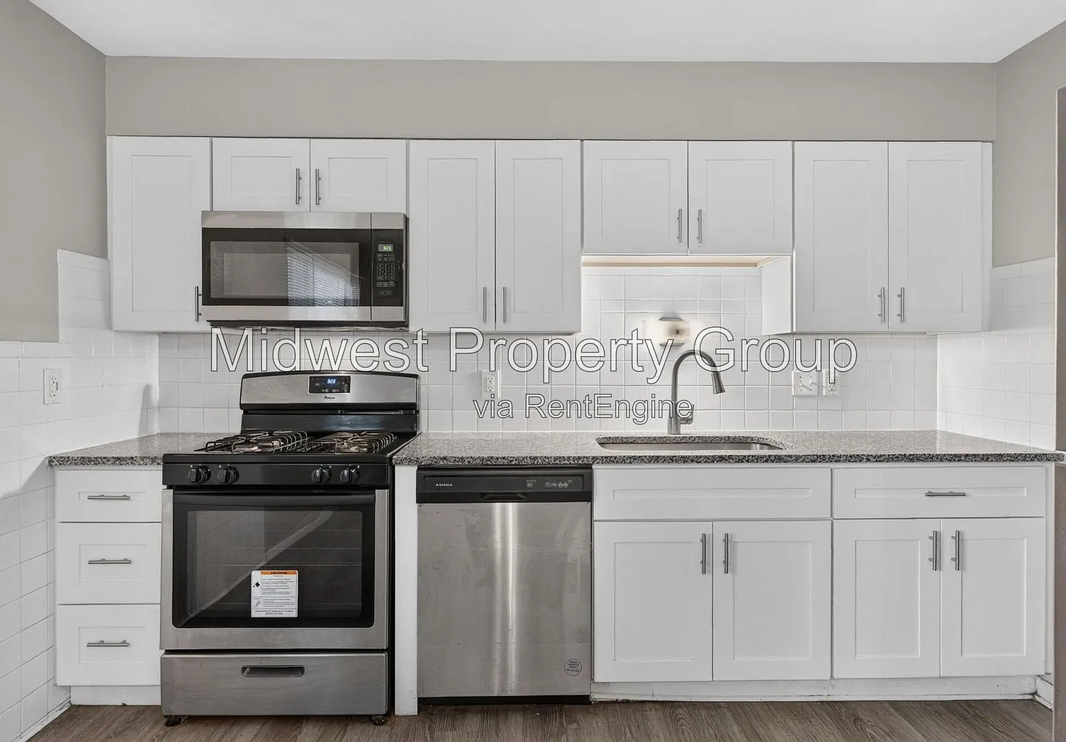 3 bed, 1.0 bath, 962 sqft, $1,365 — Photo 4