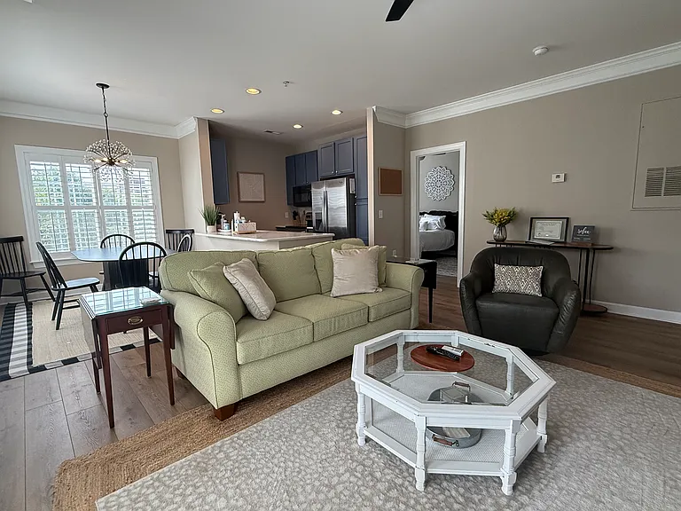 106 Sunset Cir #202 — Photo 17