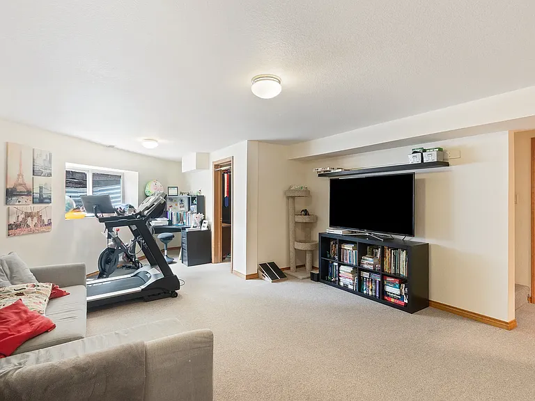 36 Sandra Ln — Photo 27