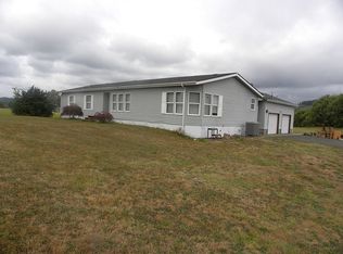 24 Hyland Stringer Rd, Raymond, WA 98577