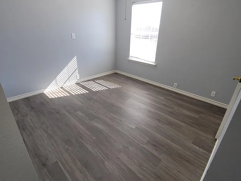 1101 Springcreek Dr — Photo 20