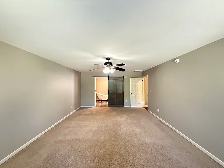 185 Heatherton Way — Photo 15