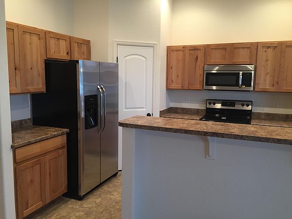 4th image of 456 Stonebrooke Dr