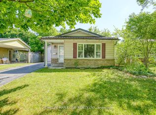 56 Helene Cres, Waterloo, ON N2L 5E5