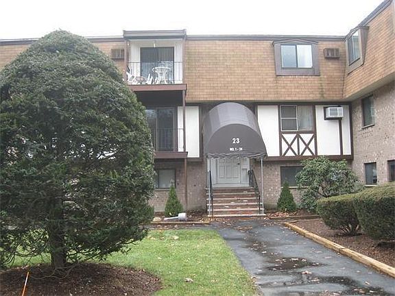 Secluded location, professional landscaping