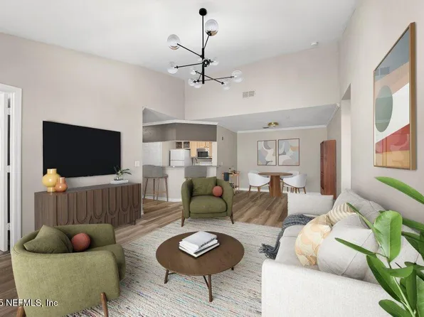 7800 POINT MEADOWS Drive #736, Jacksonville, FL 32256