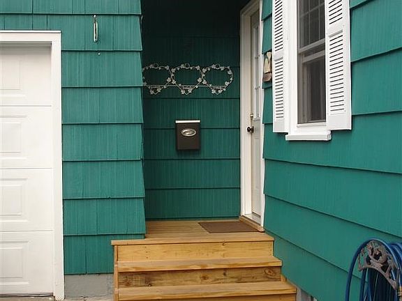 2nd image of 7 Moreau Dr
