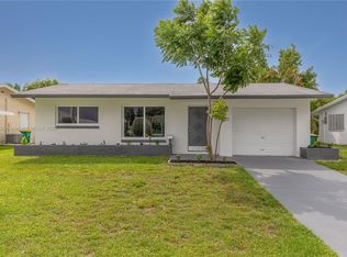 Mainlands Of Tamarac Lake, Tamarac, FL 33319