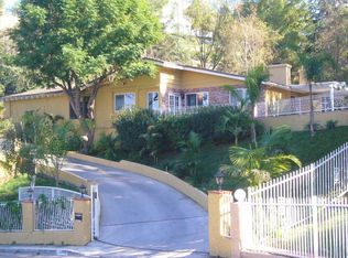 23050 Cass Ave, Woodland Hills, CA 91364