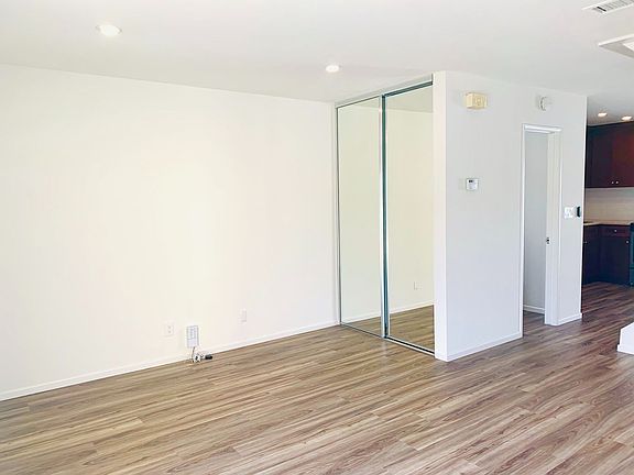 2nd image of 5152-62 Dawes St #5154