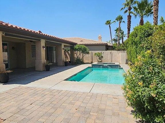 3rd image of 40560 Palm Ct