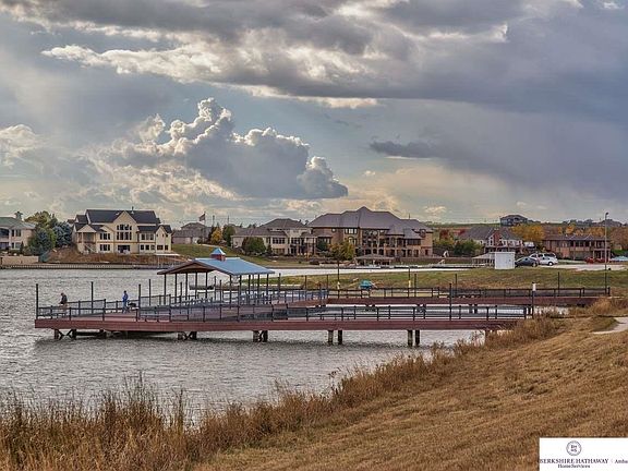3rd image of 17203 Island Cir