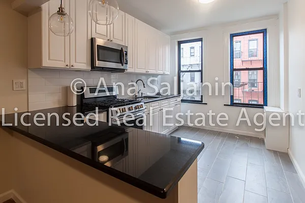 Rented by Citi Zone Realty | media 5