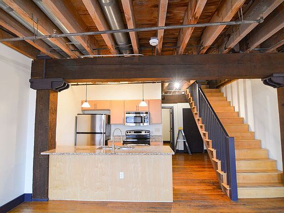 3rd image of 424 S 12th St APT 302