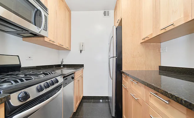 Rented by Living New York | media 16