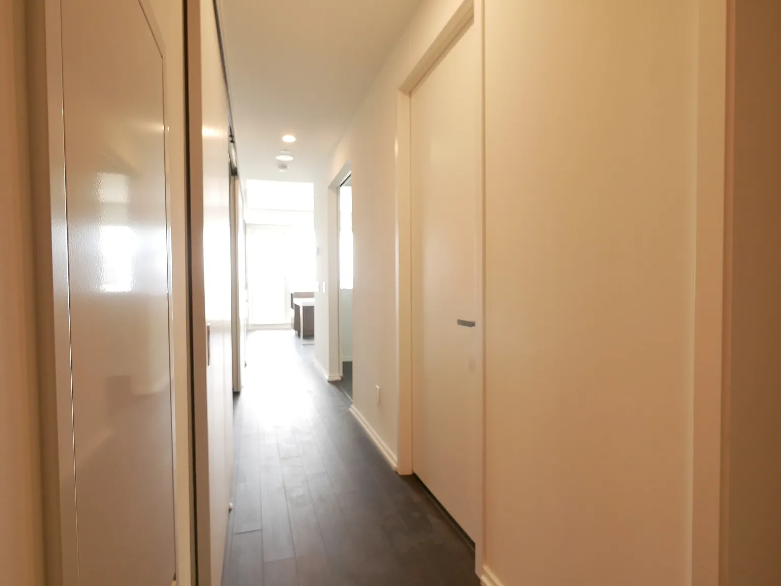 197 Yonge St - 1511 Toronto — Photo 3