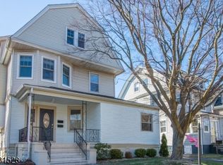 10 Grove Ter #2B, Montclair, NJ 07042