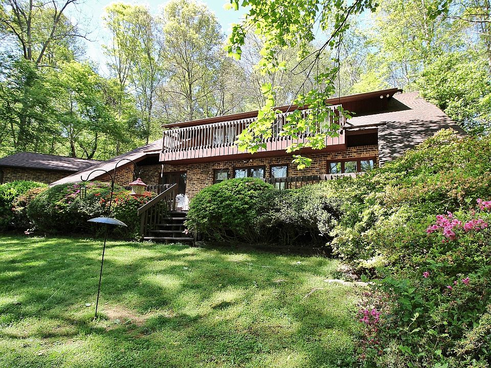 1st image of 65 Bowen Dr