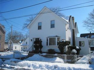 35 Pinkham St, Lynn, MA 01902