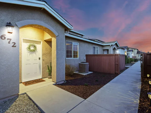 672 Mission De Oro Dr, Redding, CA 96003