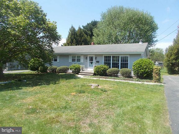2nd image of 104 Esham Ave