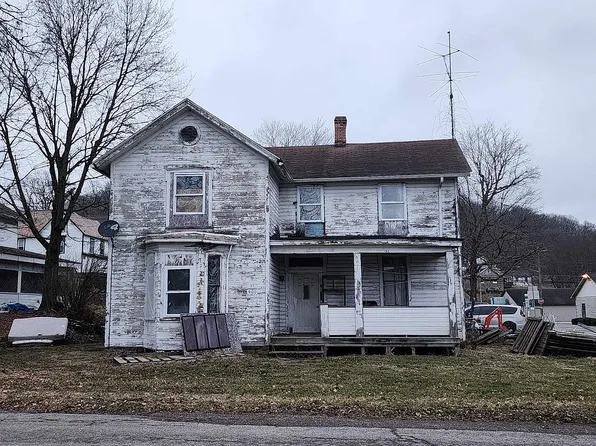 900 Washington Ave, New Galilee, PA 16141