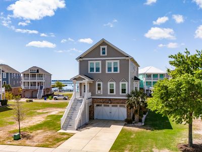 526 Cannonsgate Drive, Newport, NC, 28570