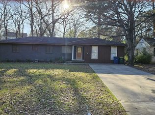 4611 Lakeshore Dr, North Little Rock, AR 72116