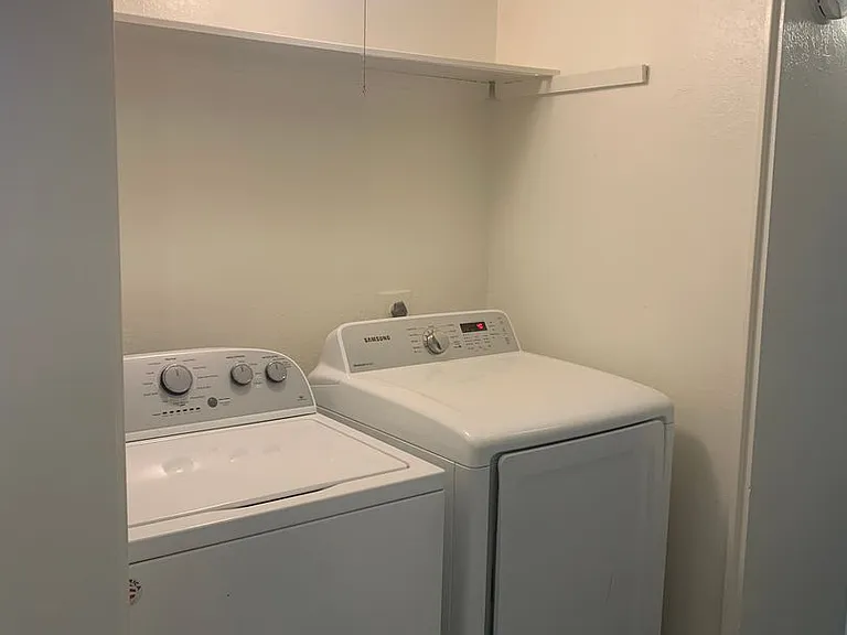Taylor Heights Apartments — Photo 46