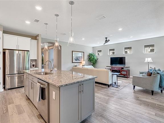 5th image of 5072 Monroe Cir