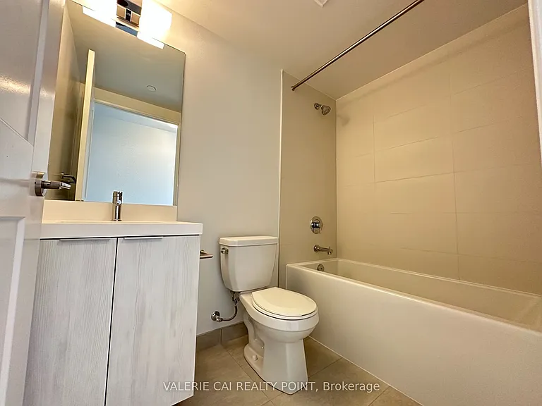 28 Widmer St #4829 — Photo 12