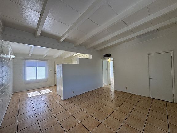 2nd image of 1800 E Fry Blvd APT 18