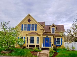 24 Washington Ave, Bourne, MA 02532