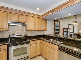 184 Russ Dr, Gulf Breeze, FL 32561