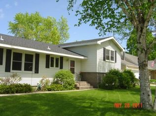 911 3rd St S, Cold Spring, MN 56320