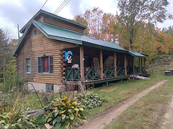 3rd image of 479 Meadow Pond Rd