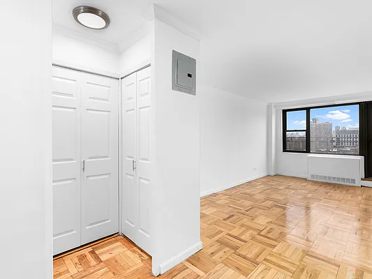Rented by GoodRock Realty | media 5
