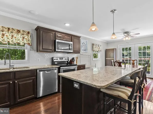 8505 Warren Dr, Pomfret, MD 20675