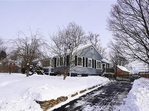 5th image of 50 Blackstone St