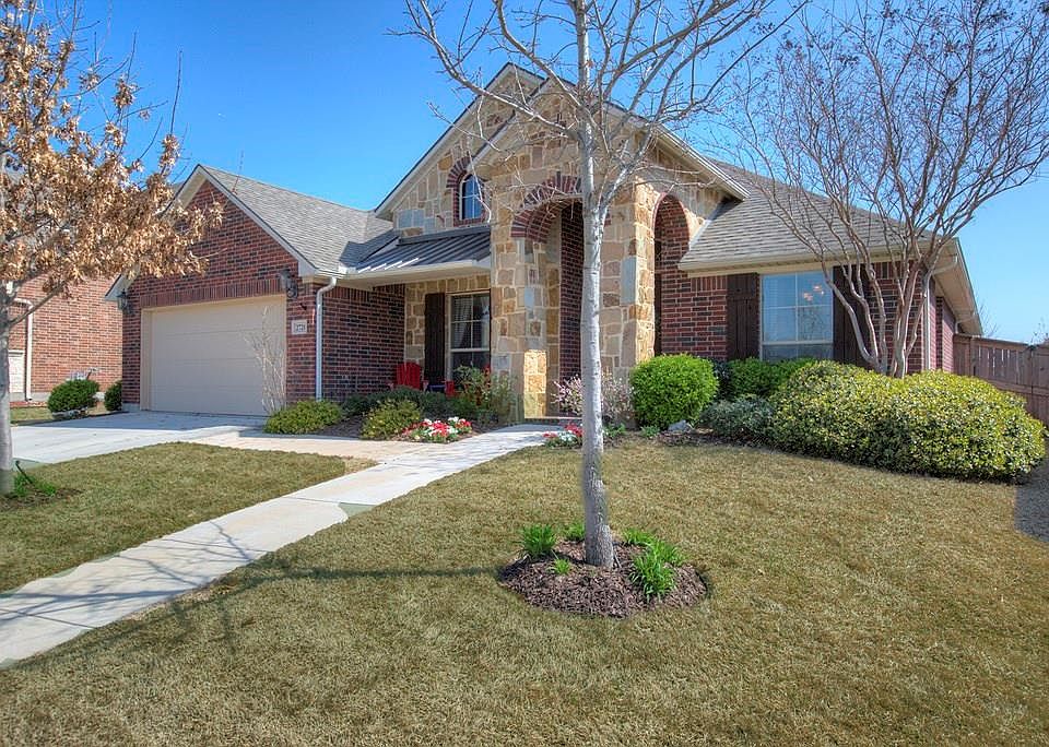 1st image of 2720 Los Olivos Ln