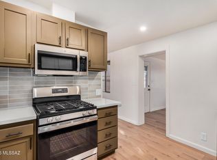 2412 E Warwick Vis, Tucson, AZ 85713