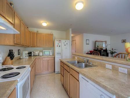 Huge Kitchen!